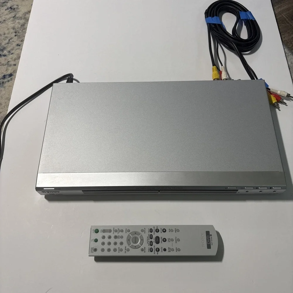 Sony DVD CD Player DVP-NS50P Slim With Remote & RCA Cables WORKING